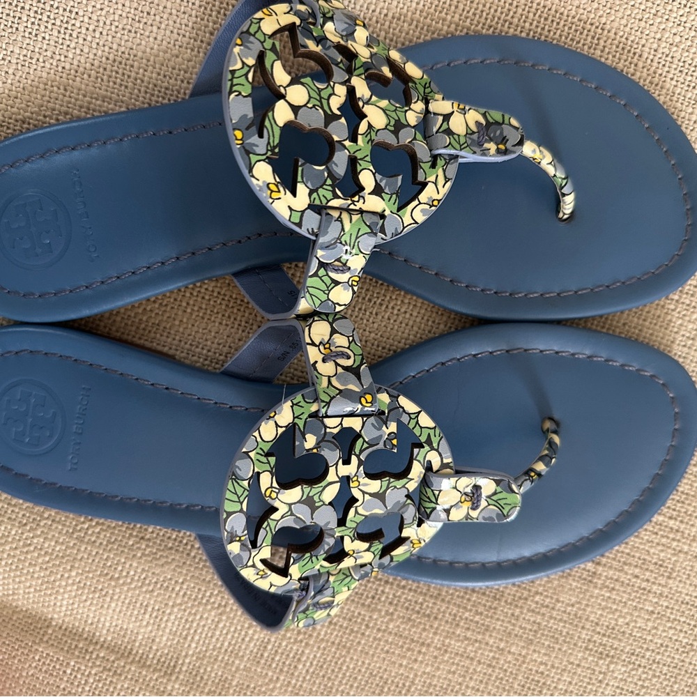 Tory Burch Blue Sandals with Floral Cutout